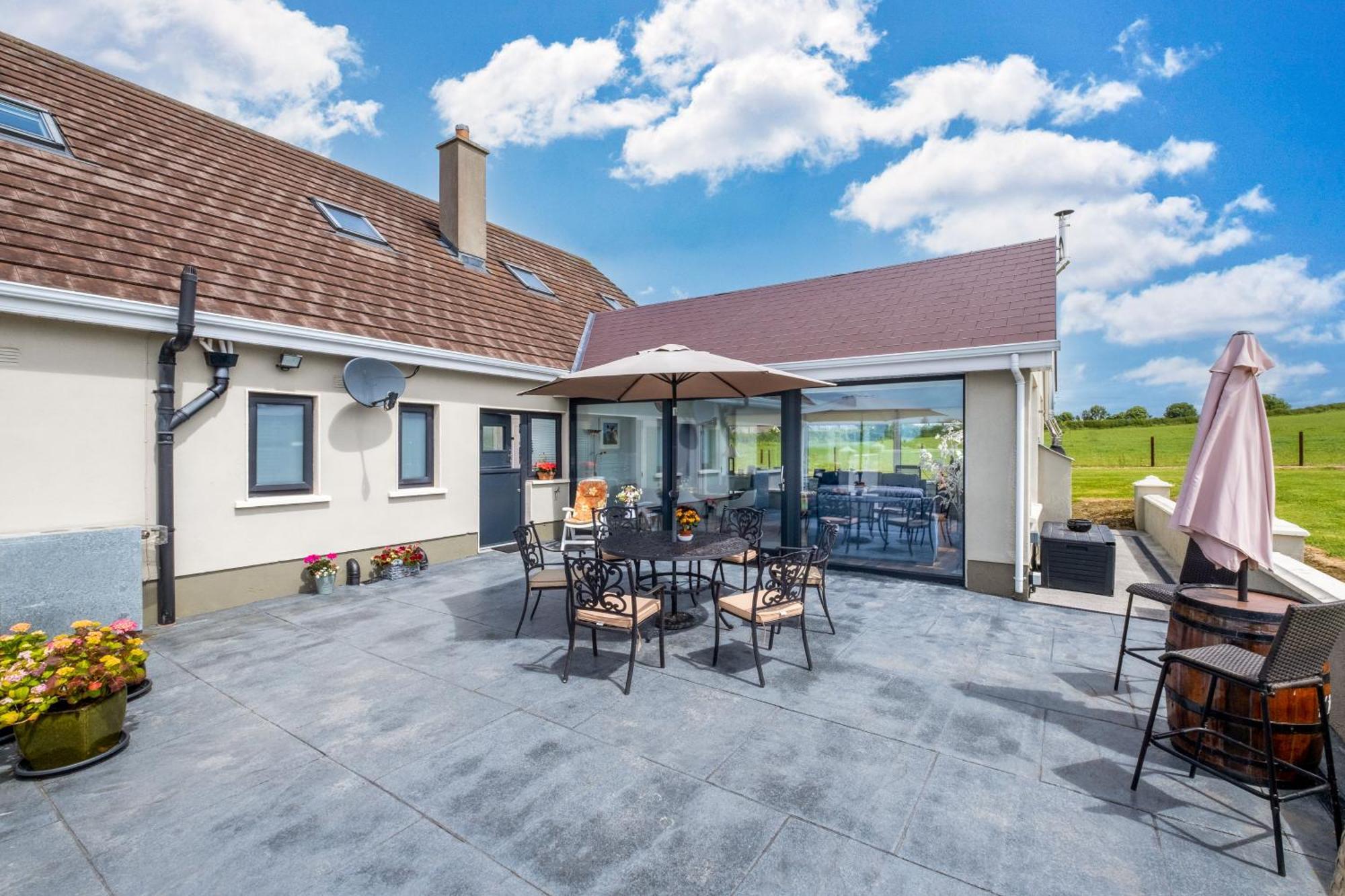 Banagher Keeraun Hill Bed & Breakfast エクステリア 写真
